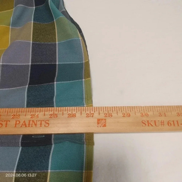 LL Bean Women's Sz Medium Blouse Shirt Button Up Front Pockets Plaid - Picture 9 of 9